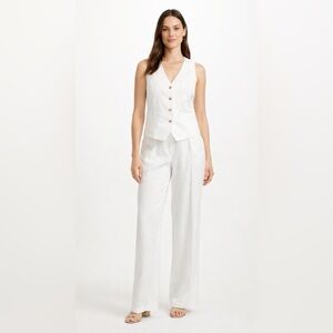 Liz Claiborne Classic White linen 2 piece vest and wide leg pants